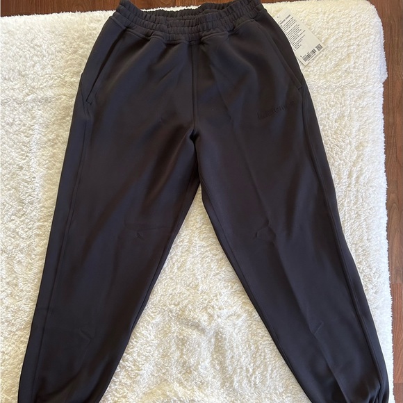 lululemon Smooth Spacer Joggers - Picture 3 of 4